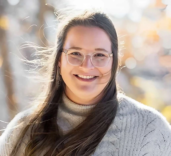 Dr. Lena Akkad